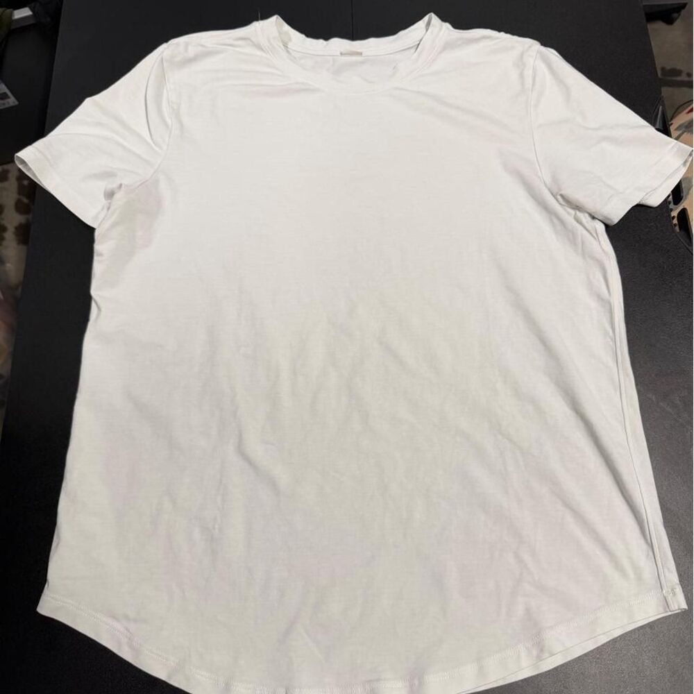 Lululemon Women's White T-shirt